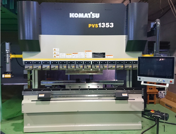 油圧サーボプレスブレーキ